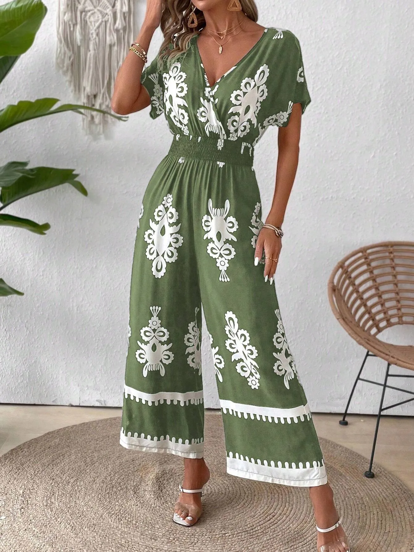 SHEIN VCAY V-Neck Contrast Pattern Short Sleeve Elastic Waist Summer Casual Jumpsuit For Vacation