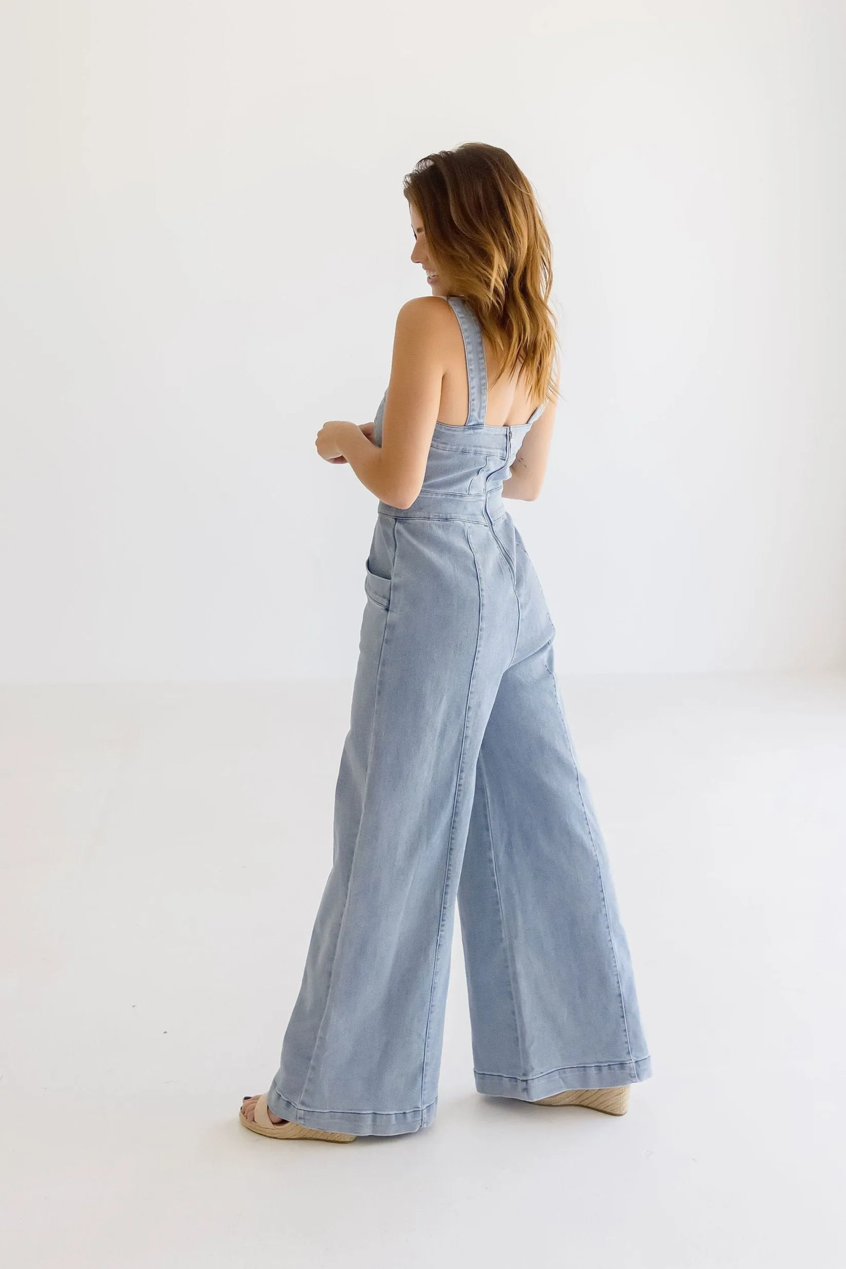 Waitlist 1/5 ♥ Joey Sleeveless Wide Leg Denim Jumpsuit Light Wash